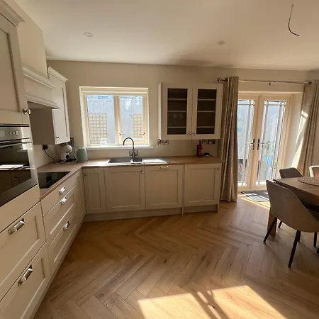 Fisherman's Cottage, 3 Bedrooms, Wild Atlantic Way, Free Parking, Bike Hire